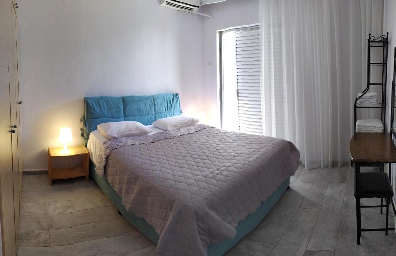 Luca Apartments PalaiónTsiflíkion Eksteriør bilde