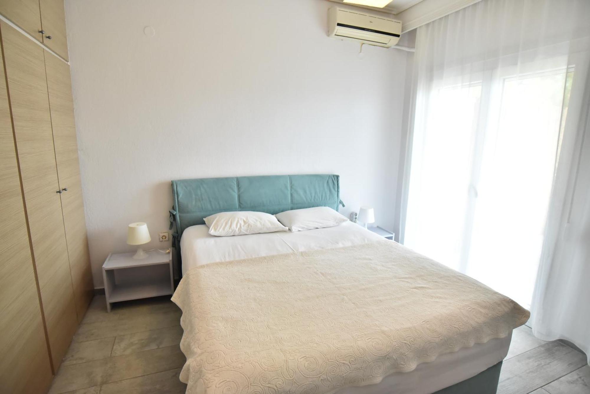 Luca Apartments PalaiónTsiflíkion Eksteriør bilde