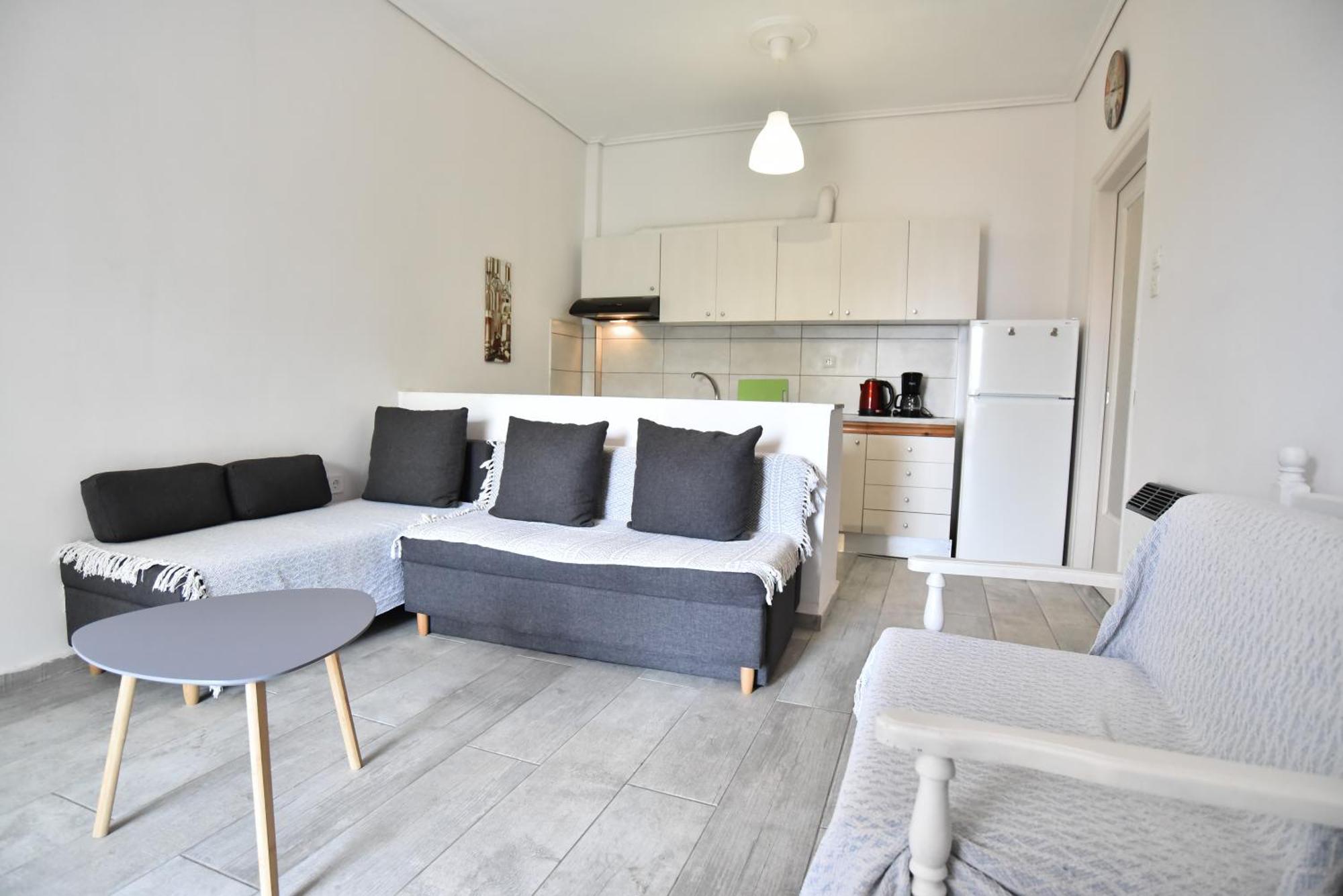 Luca Apartments PalaiónTsiflíkion Eksteriør bilde