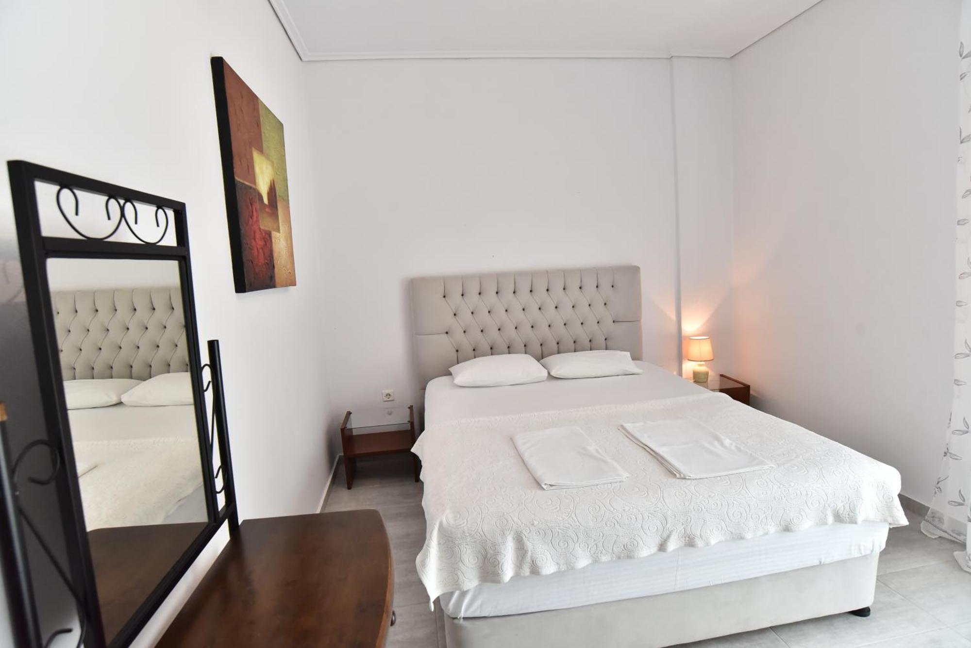 Luca Apartments PalaiónTsiflíkion Eksteriør bilde