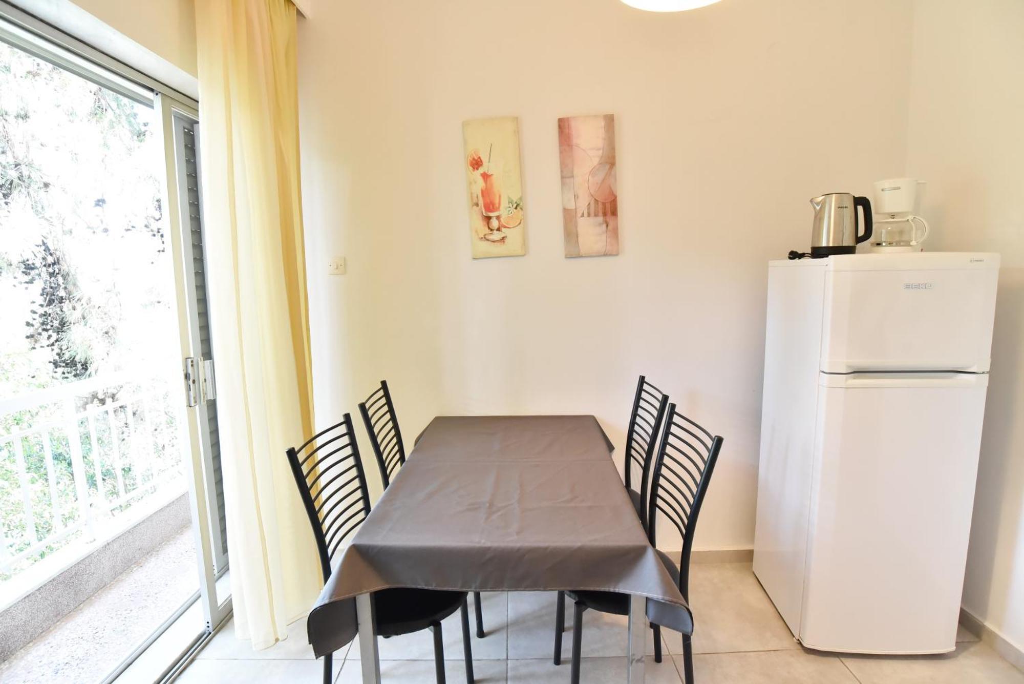 Luca Apartments PalaiónTsiflíkion Eksteriør bilde