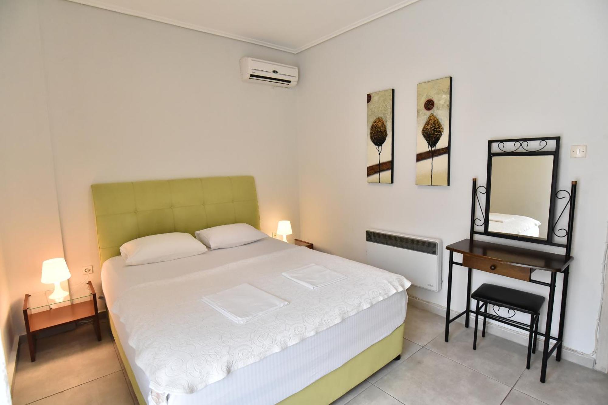 Luca Apartments PalaiónTsiflíkion Eksteriør bilde