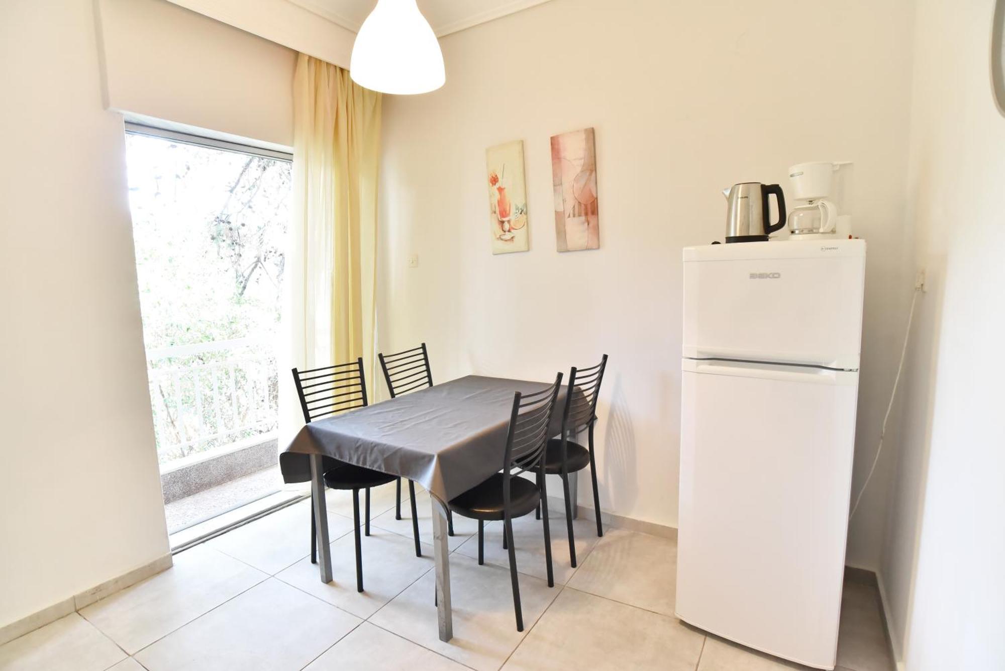 Luca Apartments PalaiónTsiflíkion Eksteriør bilde