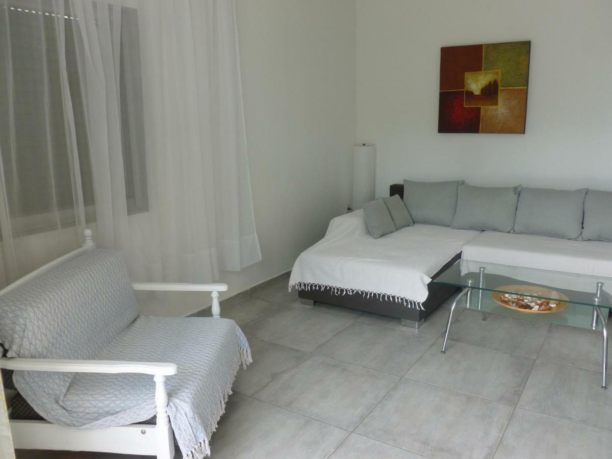 Luca Apartments PalaiónTsiflíkion Eksteriør bilde